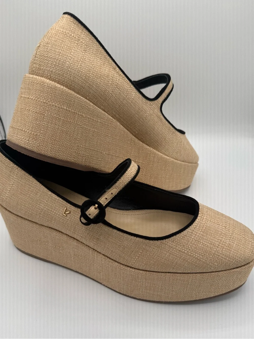 Larroude perfect variation